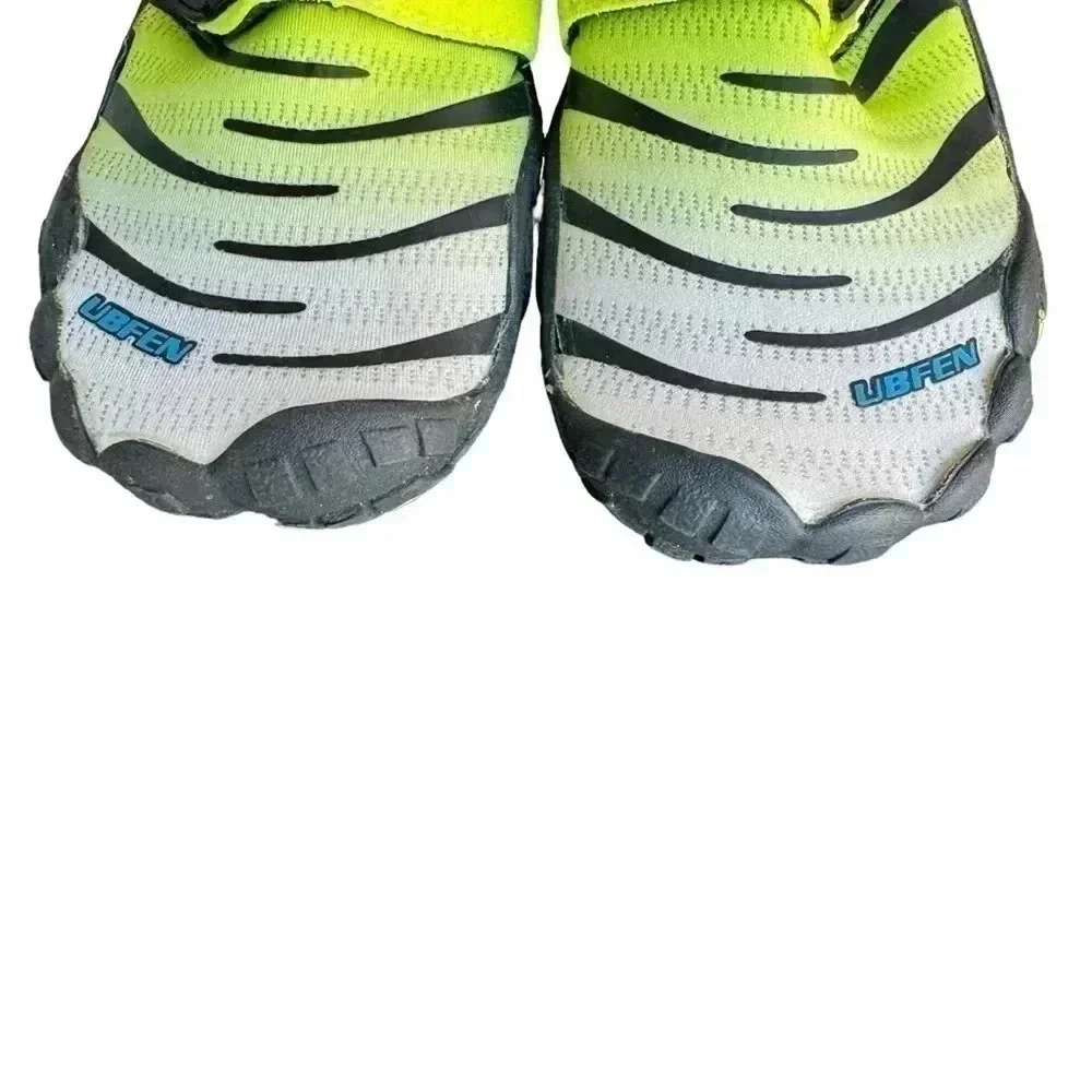 UBFEN kids Unisex Water Shoes Aqua Swim Beach Sports  SZ EU 32/ 1 Big Kid US
